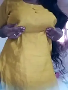 Snapshot of sivashree chatting on February 11, 2026, 8:41 am sivashree online show from February 11, 2026, 8:41 am