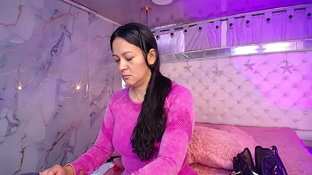 Melissa-roberts online show from February 28, 2026, 1:45 pm