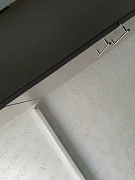 BubblesLovexox online show from March 11, 2026, 12:55 pm