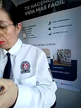 Valentina--1 online show from December 15, 2025, 11:58 am