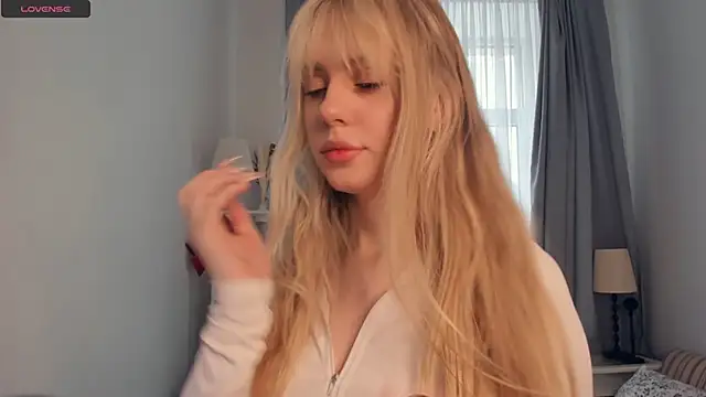 TessaStruble online show from February 13, 2026, 7:37 am