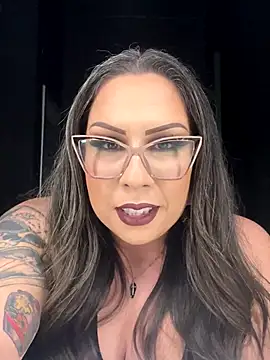 Snapshot of ThatGirlVia chatting on October 26, 2025, 8:31 am ThatGirlVia online show from October 26, 2025, 8:31 am