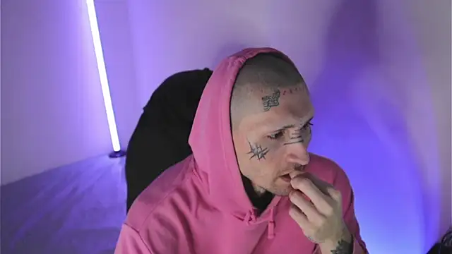 TokyoHatsumoto online show from February 1, 2026, 11:03 pm