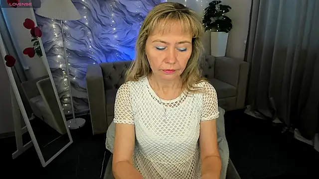 Carla Vogue online show from February 6, 2026, 11:13 am