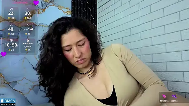 eva delight  online show from April 1, 2026, 12:17 pm