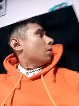 Snapshot of robinhd1234 chatting on February 17, 2026, 12:29 am robinhd1234 online show from February 17, 2026, 12:29 am