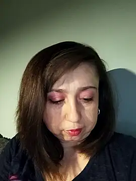 MaryKiki5619 online show from April 21, 2026, 6:23 pm