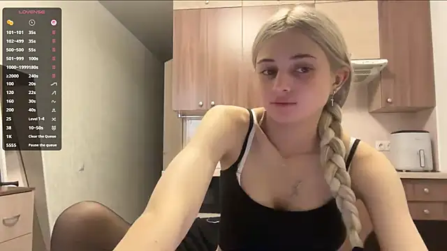 AidaGloshen online show from May 11, 2026, 1:06 pm