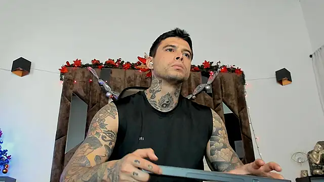 MATEO DILUCA online show from December 23, 2025, 10:24 am