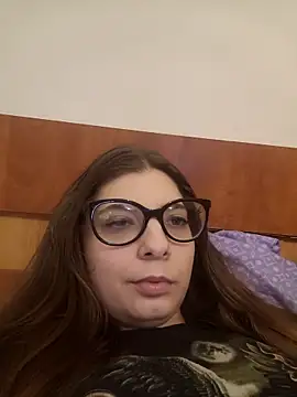 sweetbabygirlforyou online show from April 7, 2026, 4:13 am