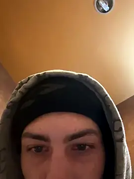 Snapshot of slimshadypt2 chatting on November 12, 2025, 3:12 pm slimshadypt2 online show from November 12, 2025, 3:12 pm