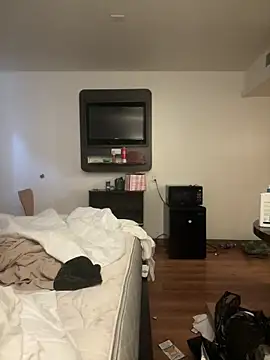 Snapshot of slimshadypt2 chatting on November 20, 2025, 11:04 pm slimshadypt2 online show from November 20, 2025, 11:04 pm