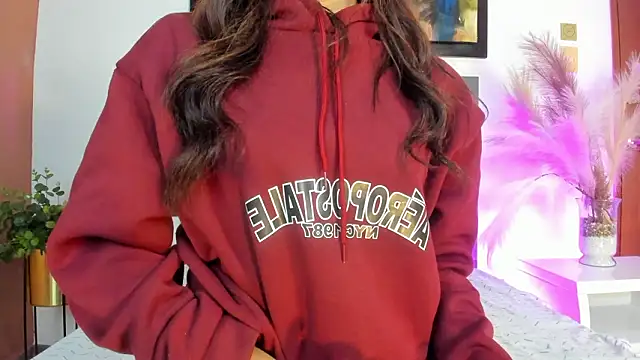 Snapshot of KeimyWilde chatting on February 2, 2026, 6:06 pm KeimyWilde online show from February 2, 2026, 6:06 pm