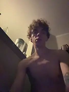 Snapshot of BrunoTwinkXXL chatting on November 18, 2025, 2:39 am BrunoTwinkXXL online show from November 18, 2025, 2:39 am