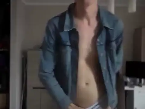 Snapshot of BrunoTwinkXXL chatting on November 23, 2025, 1:44 pm BrunoTwinkXXL online show from November 23, 2025, 1:44 pm