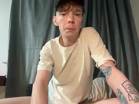 Snapshot of BrunoTwinkXXL chatting on February 6, 2026, 12:59 am BrunoTwinkXXL online show from February 6, 2026, 12:59 am