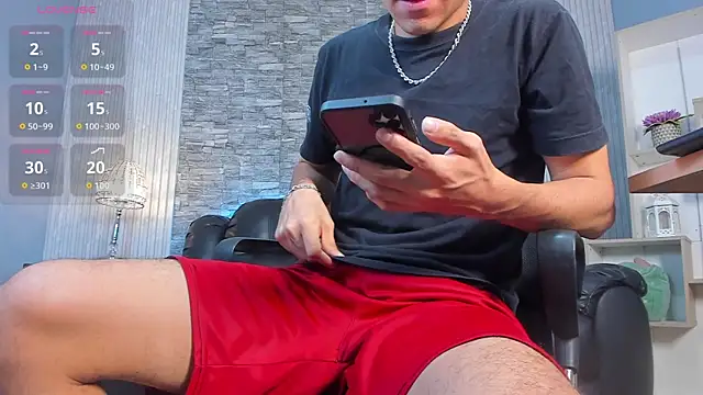 Snapshot of zack_joness18 chatting on February 17, 2026, 4:20 am zack joness18 online show from February 17, 2026, 4:20 am