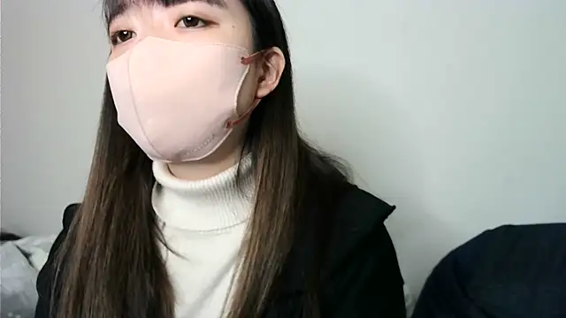 yua chan00 online show from November 18, 2025, 1:48 pm