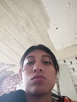 Snapshot of YeseniaRodriguez3 chatting on November 4, 2025, 9:03 pm YeseniaRodriguez3 online show from November 4, 2025, 9:03 pm