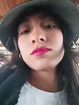 YeseniaRodriguez3 online show from March 20, 2026, 12:54 pm