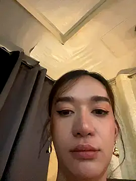 Snapshot of Wildasian69couplexxx chatting on November 29, 2025, 3:31 am Wildasian69couplexxx online show from November 29, 2025, 3:31 am