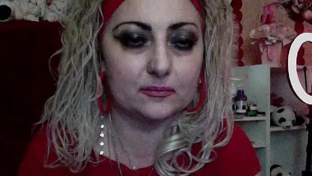 Snapshot of xHot_Amazonq chatting on January 31, 2026, 8:18 pm xHot Amazonq online show from January 31, 2026, 8:18 pm