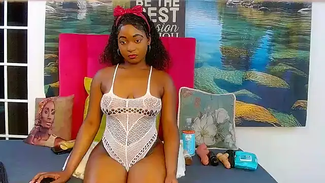 Lisa-001 online show from February 10, 2026, 8:35 pm