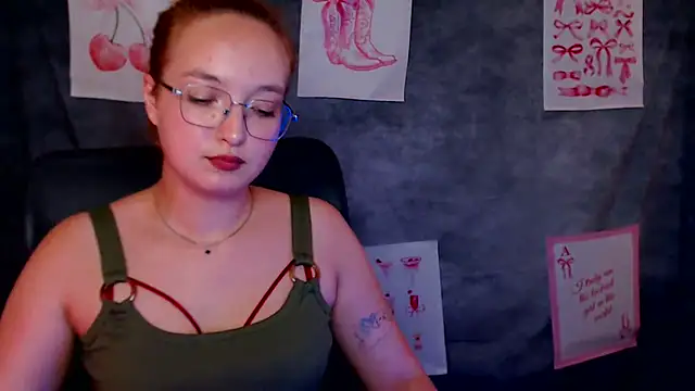 Snapshot of MissAriaa chatting on August 4, 2026, 12:19 pm MissAriaa online show from August 4, 2026, 12:19 pm