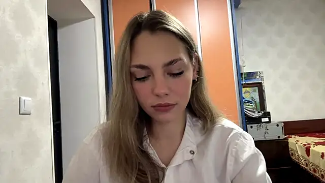 Snapshot of IlanaLafferty chatting on November 11, 2025, 6:41 pm IlanaLafferty online show from November 11, 2025, 6:41 pm