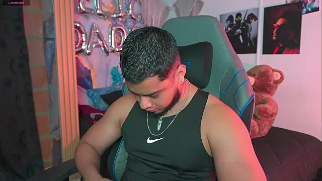 Tiler wolker online show from March 20, 2026, 12:26 am