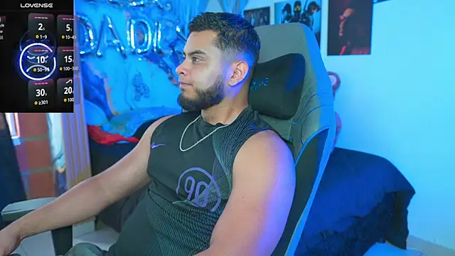 Tiler wolker online show from April 2, 2026, 8:39 pm