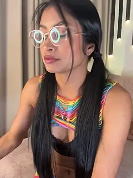 saragrey77 online show from November 26, 2025, 2:18 pm