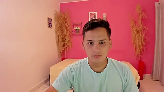 Snapshot of elmasmas01 chatting on November 13, 2025, 11:47 pm elmasmas01 online show from November 13, 2025, 11:47 pm