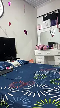 Snapshot of Hot2gether69 chatting on February 4, 2026, 12:38 am Hot2gether69 online show from February 4, 2026, 12:38 am