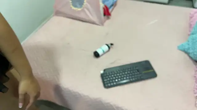 Snapshot of Hot2gether69 chatting on February 12, 2026, 4:18 am Hot2gether69 online show from February 12, 2026, 4:18 am