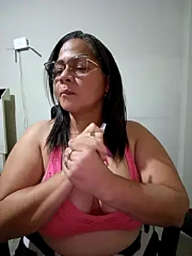 Angie milf50 online show from May 10, 2026, 12:49 am