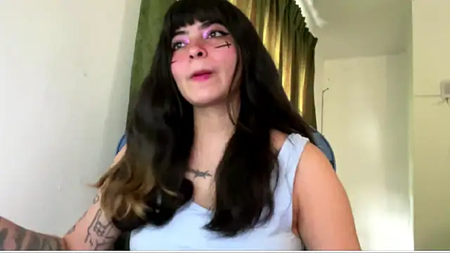 Snapshot of Annagoth_ chatting on April 4, 2026, 5:32 pm Annagoth online show from April 4, 2026, 5:32 pm