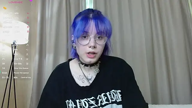 KellePourier online show from April 17, 2026, 6:05 am