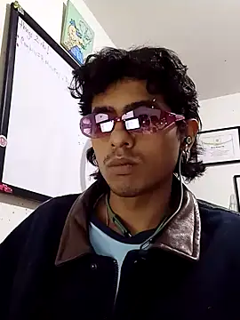 SkinniYamo online show from February 20, 2026, 11:49 pm