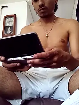 SkinniYamo online show from March 14, 2026, 7:30 pm