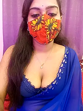 menaxi-baby7 online show from December 1, 2025, 8:25 pm