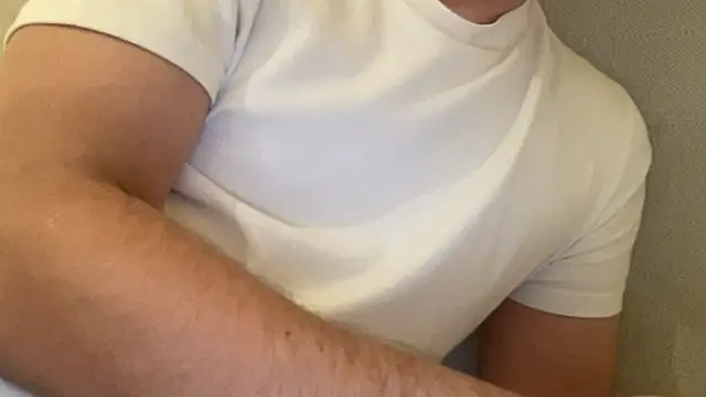 Snapshot of Lorenz0324 chatting on October 26, 2025, 12:33 pm Lorenz0324 online show from October 26, 2025, 12:33 pm