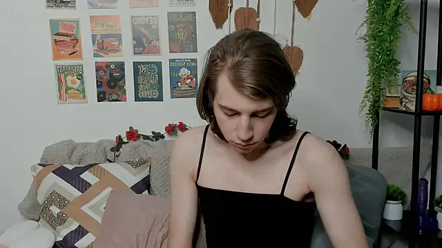 AvenGlow online show from February 9, 2026, 5:22 am