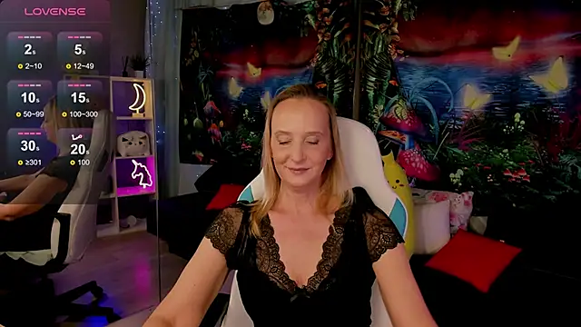 ScarlettPalmer online show from February 12, 2026, 10:10 am