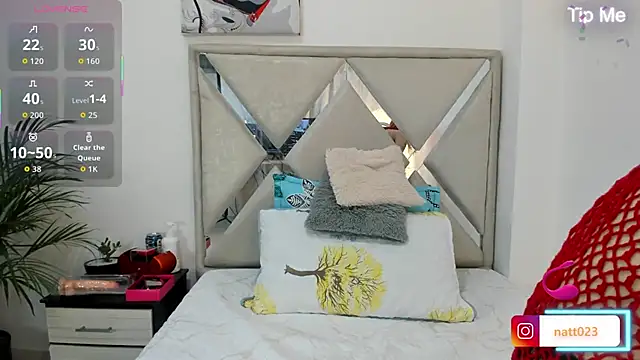 natacha ferrer1 online show from February 14, 2026, 12:46 pm