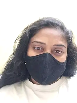 girl999 online show from November 19, 2025, 4:29 pm