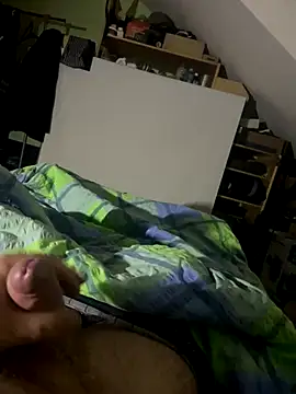 Snapshot of Ilovemilf1 chatting on November 17, 2025, 9:42 pm Ilovemilf1 online show from November 17, 2025, 9:42 pm