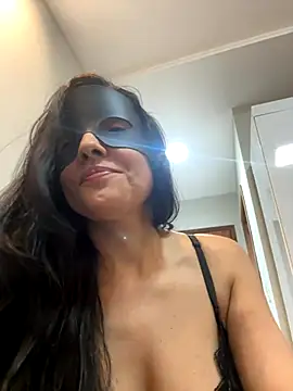 Snapshot of MaryahBlanc chatting on November 9, 2025, 11:47 pm MaryahBlanc online show from November 9, 2025, 11:47 pm