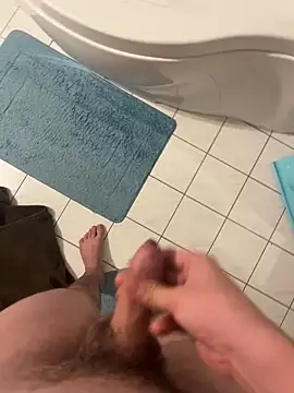 Snapshot of Goldendickinyou chatting on February 10, 2026, 10:03 pm Goldendickinyou online show from February 10, 2026, 10:03 pm