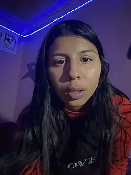 Snapshot of anny__18 chatting on November 4, 2025, 7:18 am anny 18 online show from November 4, 2025, 7:18 am